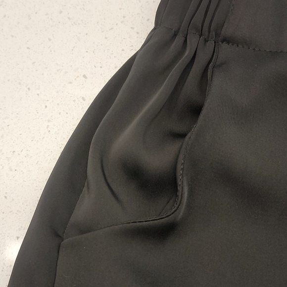 Boohoo Black Silky Mini Skirt W/ Drawstring - Picture 3 of 6